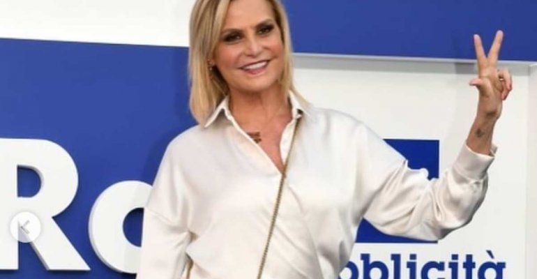Simona Ventura, dopo Ballando una novità assoluta: lo stupore è generale