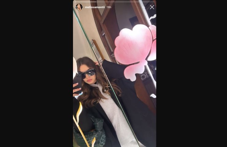 Melissa Monti e i suoi bellissimi occhiali a specchio su IG
