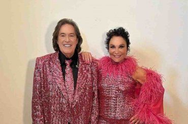 Ricchi e Poveri sconvolti finiscono sul divano : lì sopra accade l’impensabile