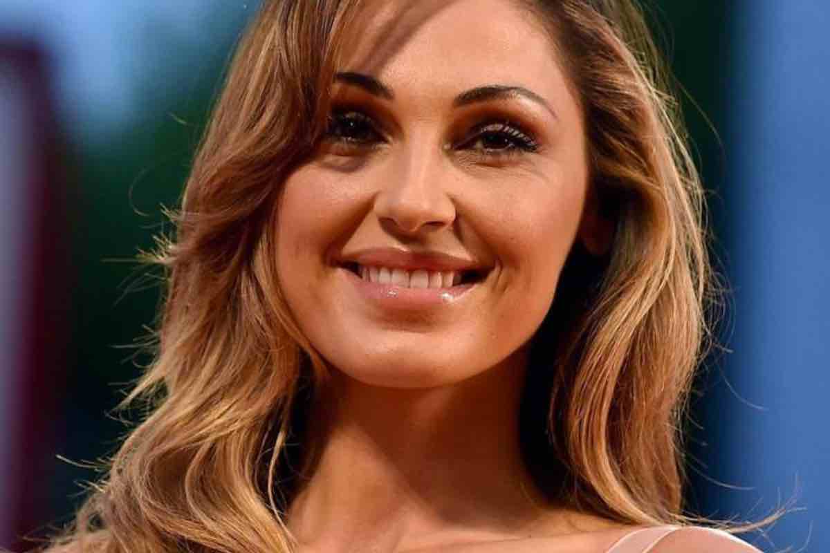 Anna Tatangelo foto
