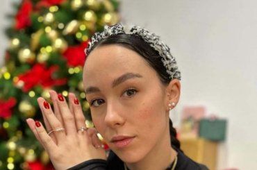 Aurora Ramazzotti scintillante a Parigi, ma gli hater non la risparmiano: “Se non fossero chi sono…”