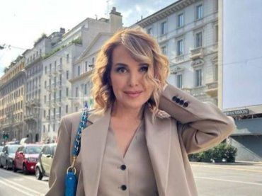 Barbara D’Urso ed il disturbo che le impedisce i movimenti, solo ora l’ha reso noto: un dolore fastidiosissimo