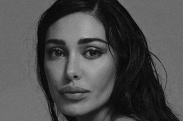 Belen Rodriguez a cuore aperto, mano per mano con lui: il dolcissimo scatto