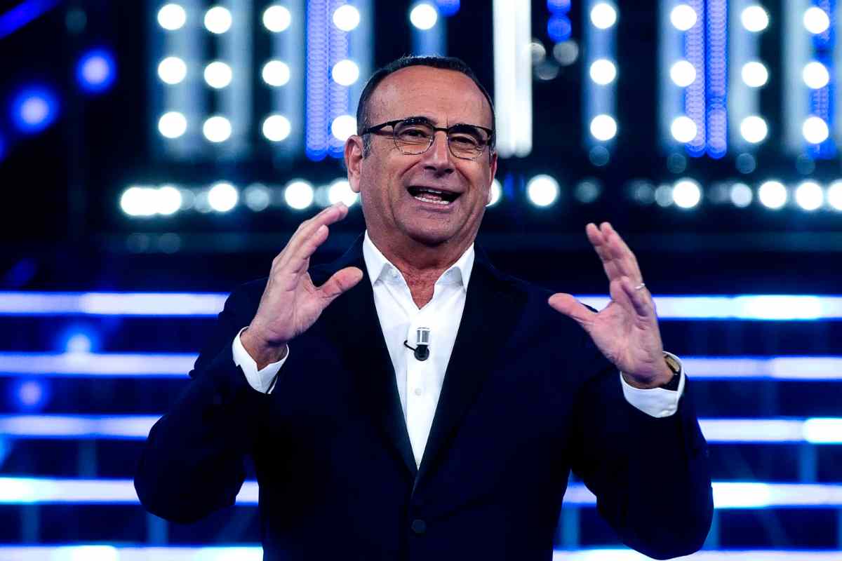 Carlo Conti dedica a Francesca Carlo Conti dedica a Francesca