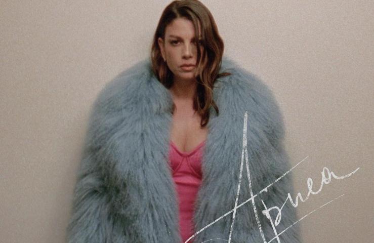 Emma Marrone con la pelliccia
