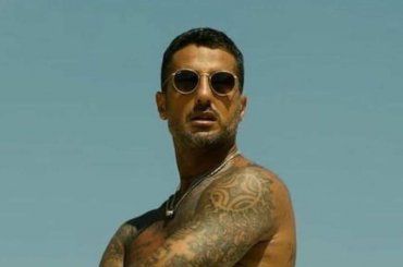 Momento difficile per Fabrizio Corona, la visita che non avrebbe mai voluto fare