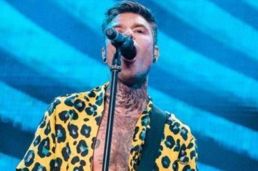 Fedez farà causa alla Ferragni, la cifra pazzesca per il risarcimento