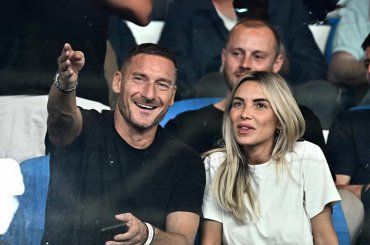 Francesco Totti e Noemi, la prima volta insieme nei posti che “contano”.. come è andata