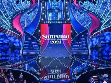 Sanremo 2024, la scaletta della quinta ed ultima serata: ospiti, conduttori e artisti in gara