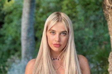 ‘E le 20enni mute’, Clizia Incorvaia esce di casa così: “sicura che sia legale?” – VIDEO