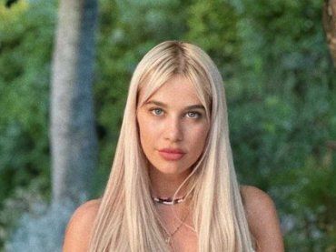 ‘E le 20enni mute’, Clizia Incorvaia esce di casa così: “sicura che sia legale?” – VIDEO