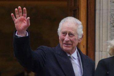 Re Carlo, i dettagli della successione fanno tremare la Royal Family: ‘tumulti e scontri a palazzo’