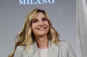 Lorella Cuccarini, co-conduttrice di Sanremo: vita privata, figli, marito e carriera