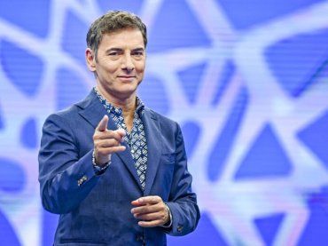 Marco Liorni, inconveniente durante la puntata de L’Eredità, il conduttore è dispiaciuto