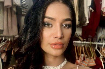 Si finge morta per ‘una buona causa’, l’influencer Poonam Pandey lascia tutti allibiti