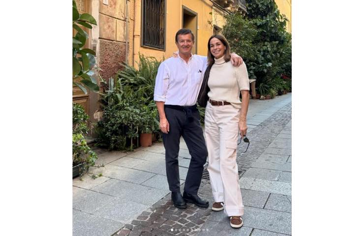 Post instagram Cristina Parodi pantaloni cargo