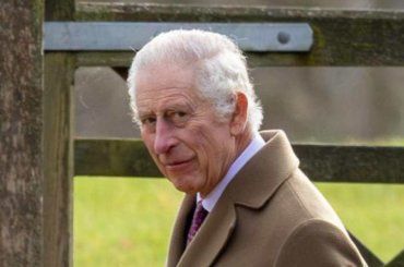 Re Carlo, è tutto pronto per il suo funerale: gli ultimi aggiornamenti dall’Inghilterra