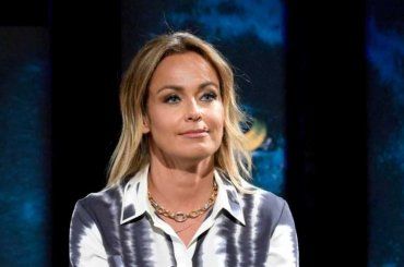 Sonia Bruganelli, la frase non passa inosservata ‘C’entra Bonolis per caso?’: non si parla d’altro