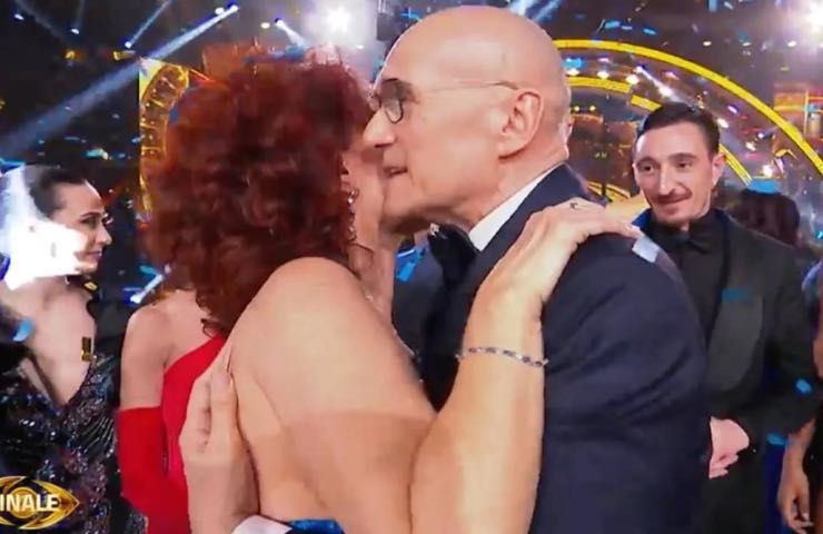 Beatrice Luzzi e Alfonso Signorini finale gf