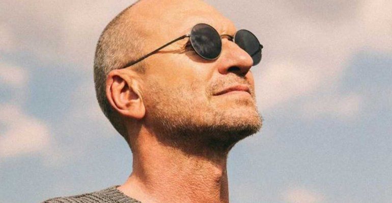 Il ricordo di Biagio Antonacci: Michelle Hunziker in lacrime