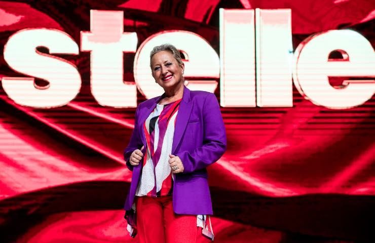 Carolyn Smith annuncio 