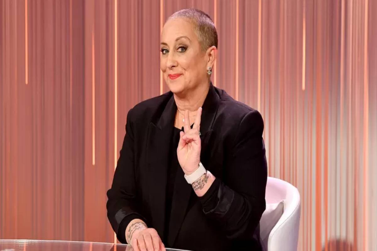 Carolyn Smith. Carolyn Smith.