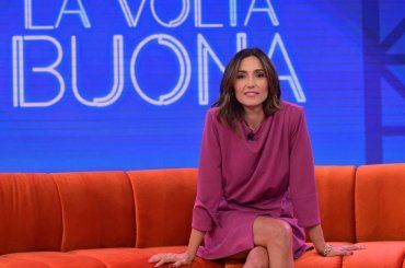 Caterina Balivo ha una “nemica”: a lei arriva il commento inatteso. Nessuno poteva immaginarlo…