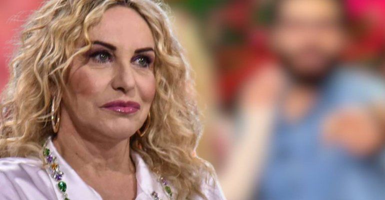 Biagiarelli non è in trasmissione e la Clerici confessa “Abbiamo preso strade diverse”