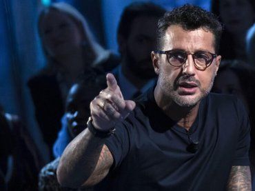 Fabrizio Corona, ogni giorno spende 1200 euro: il motivo è assurdo