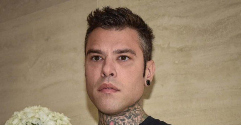 Fedez, due anni dopo la vittoria al tumore torna a sorridere