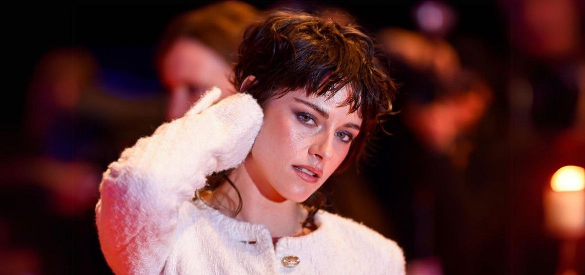 Kristen Stewart no pants