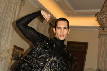 “Mahmood? Non si capisce nulla”. La leggenda della musica stronca il collega