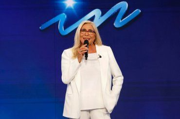 La celebre conduttrice denuncia truffa: ‘La mia immagine al centro di inganno’