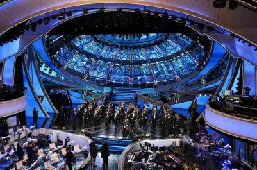 Sanremo 2025: spunta il nome del conduttore e nessuno se lo aspetta
