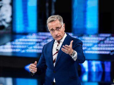 Paolo Bonolis, non lo aveva mai fatto prima: la scelta che nessuno si aspettava ad Avanti un Altro
