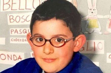 Questo viso non mi è nuovo : sapete che personaggio pazzesco è questo bimbo? FOTO