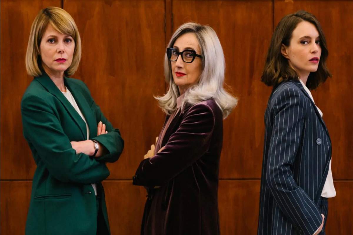 Le donne Battaglia in Studio Battaglia. Le donne Battaglia in Studio Battaglia.