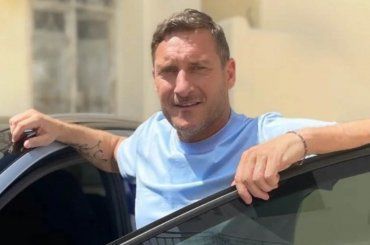 “8 anni d’amore” la dedica più bella di Francesco Totti è per lei