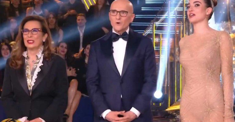 Grande Fratello, attimi di follia nel dietro le quinte: scontro tra i due protagonisti – VIDEO