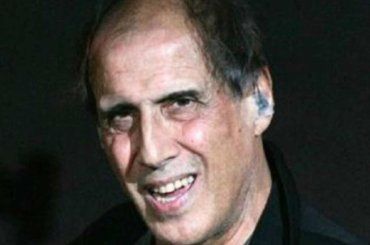 Sapete dove vive Adriano Celentano? È una villa da sogno in un borgo fiabesco