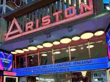 Sanremo 2025, impazza il totonomi e il conduttore affossa le speranze: “Ho detto no”