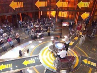 Avanti un altro, arriva la cicogna: protagonista dello show in dolce attesa