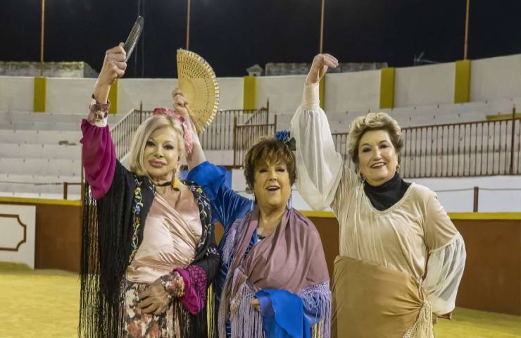Orietta Berti, Sandra Milo e Mara Maionchi in "Quelle brave ragazze".