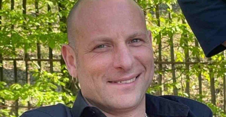 Incredibile gaffe di Clementino a The Voice Generation: “Sono due allora…”