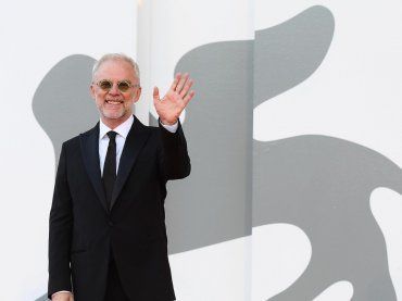 Confidenza: il nuovo film di Daniele Luchetti esplora la paura delle emozioni con Elio Germano e Federica Rosellini