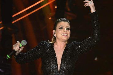 Alba Parietti si confida sui social: il lavoro, l’amore per se stessa e la consapevolezza