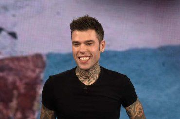 Fedez in vacanza a Miami insieme al padre Franco e ai figli: il rapper ha postato un video esilarante