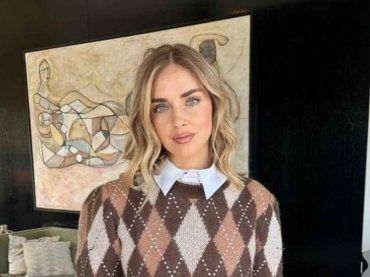 Chiara Ferragni a Venezia sfoggia il suo “revenge dress”: “Risplendi” – FOTO