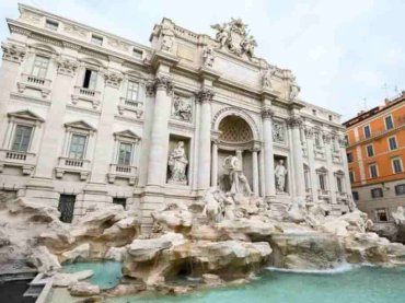 Roma, Fontana di Trevi: che fine fanno le monetine che si lanciano in segno beneaugurale?