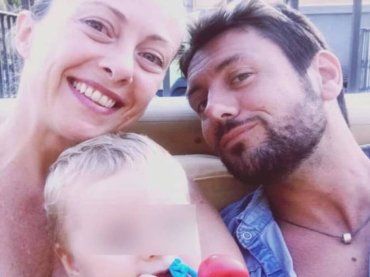 L’auto di Giambruno accerchiata da due 007, spunta finalmente la verità